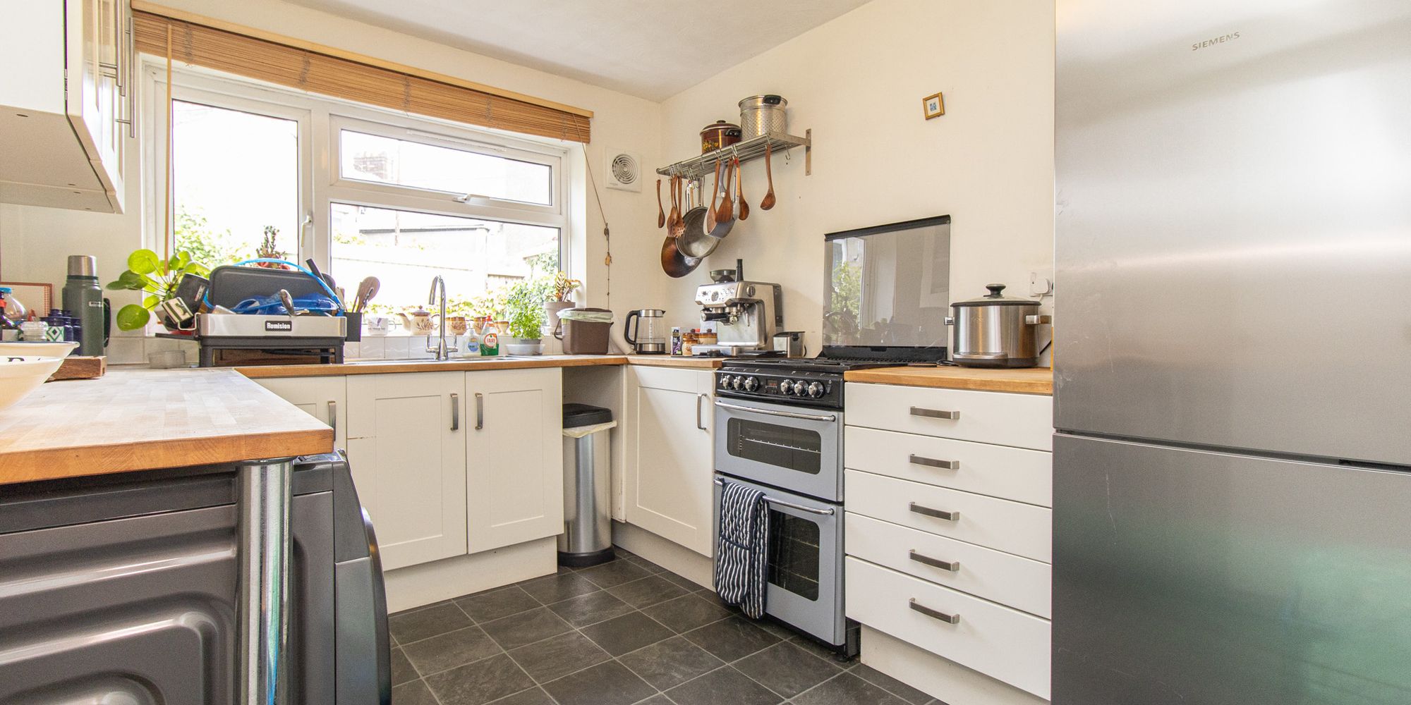 Flat Rennie Street in Cardiff