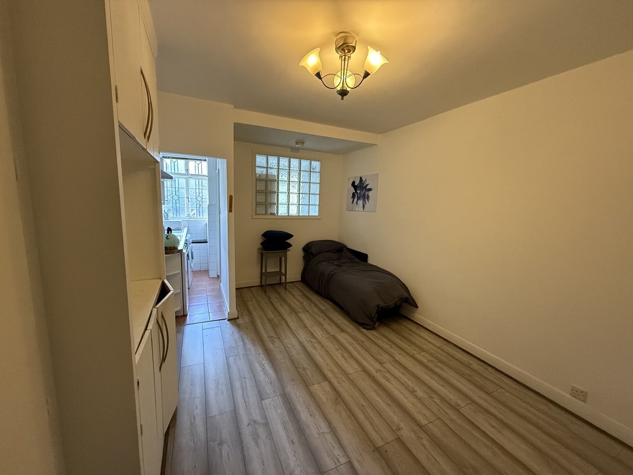 Flat Elm Park in Greater London