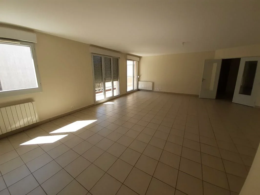 Flat Rue des Tuiliers in Lyon