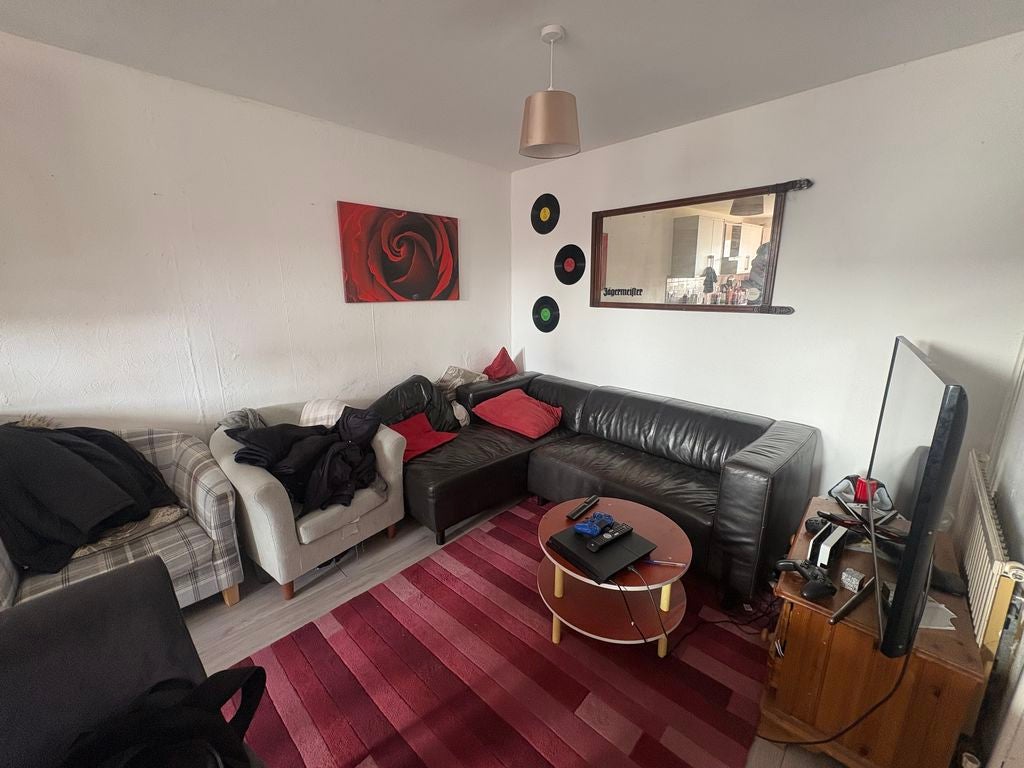 Room Tenacre Close in Chichester