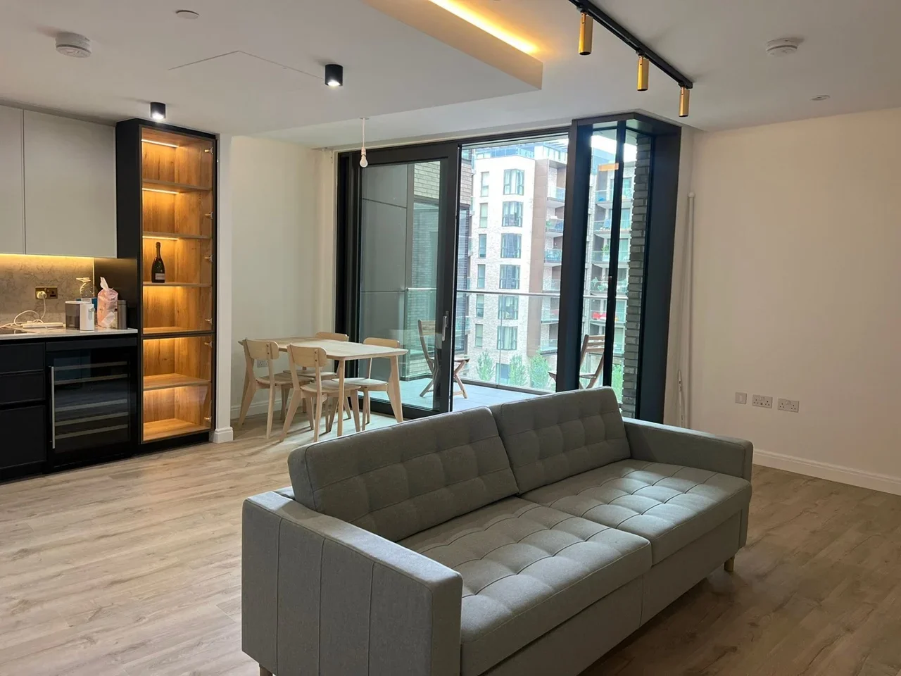 Flat Dingley Road in Greater London