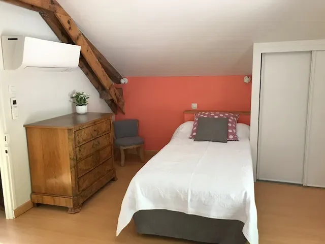Chambre Grande Rue de Saint-Clair à Caluire-et-Cuire