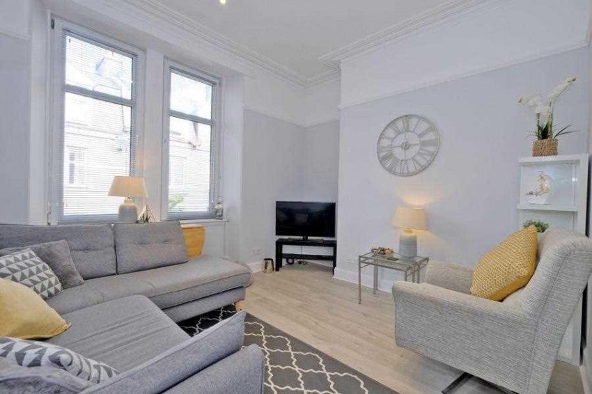 Flat Wallfield Crescent in Aberdeen City