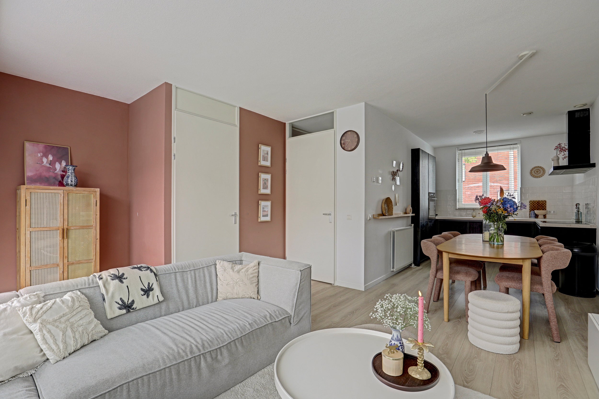 Tussenwoning te koop: Mispelgaarde 16, Hendrik-Ido-Ambacht