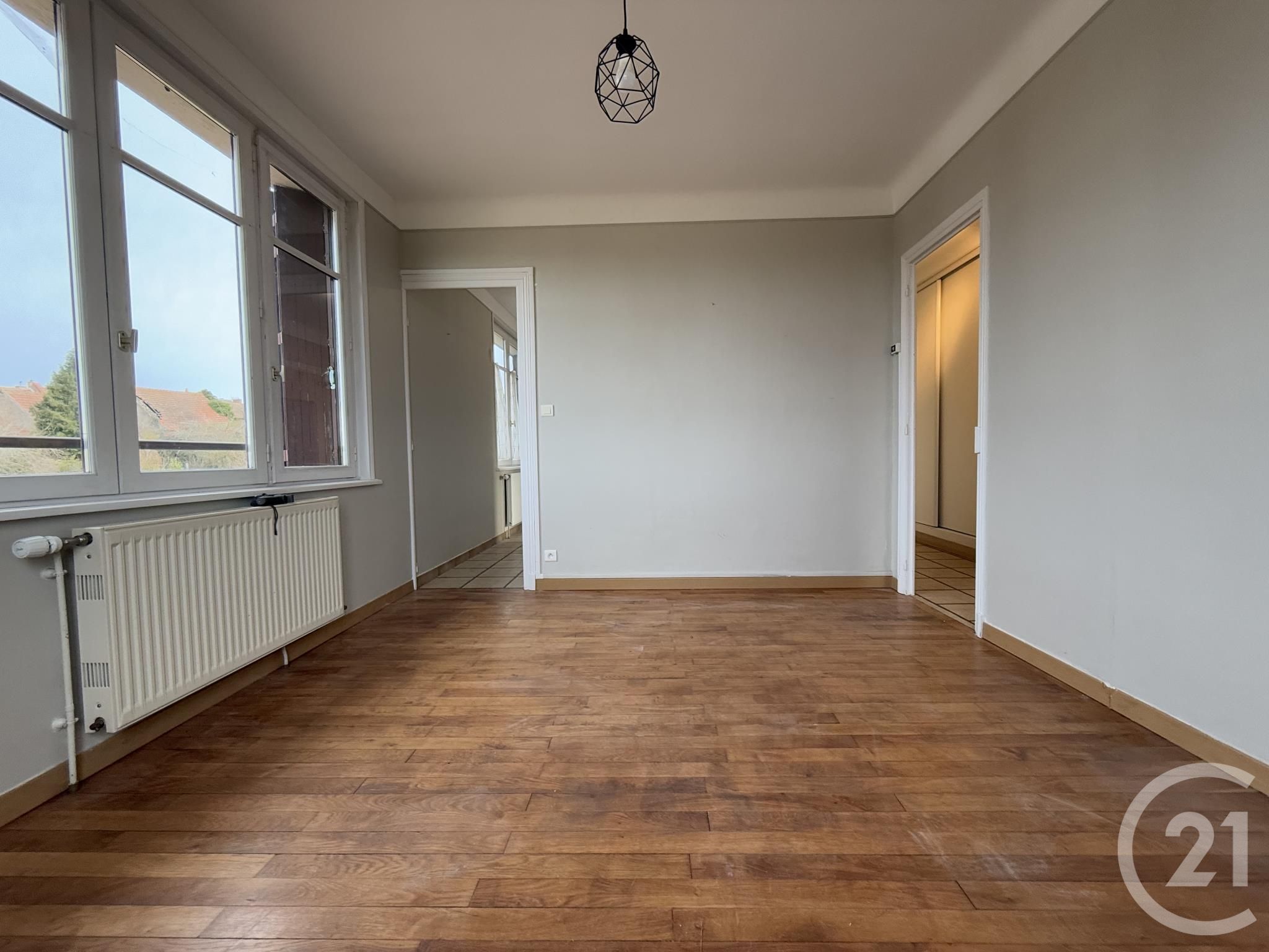 Maison Rue du Faubourg Saint-Pourcain à Le Montet