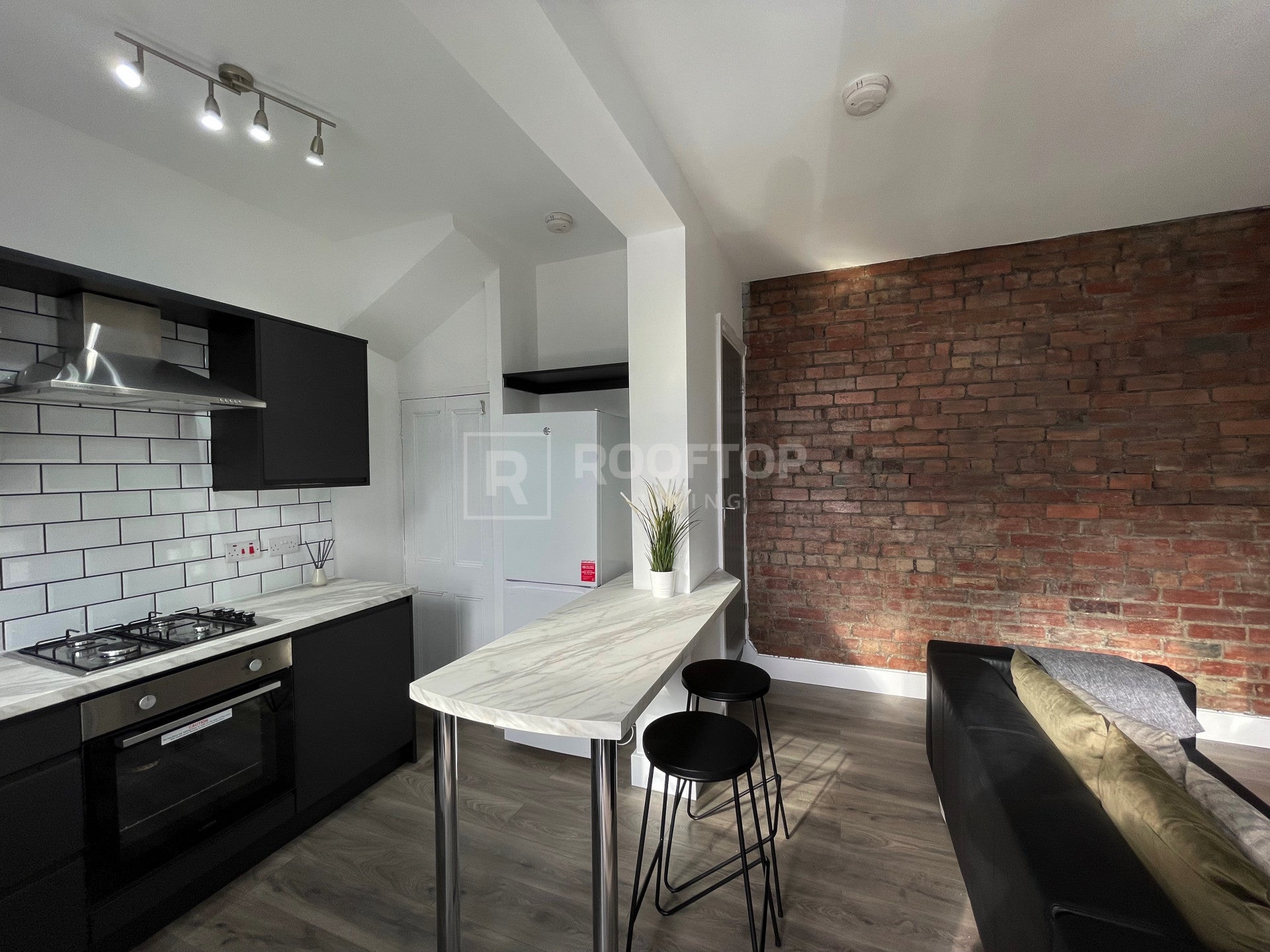 Flat Claremont Terrace in Leeds