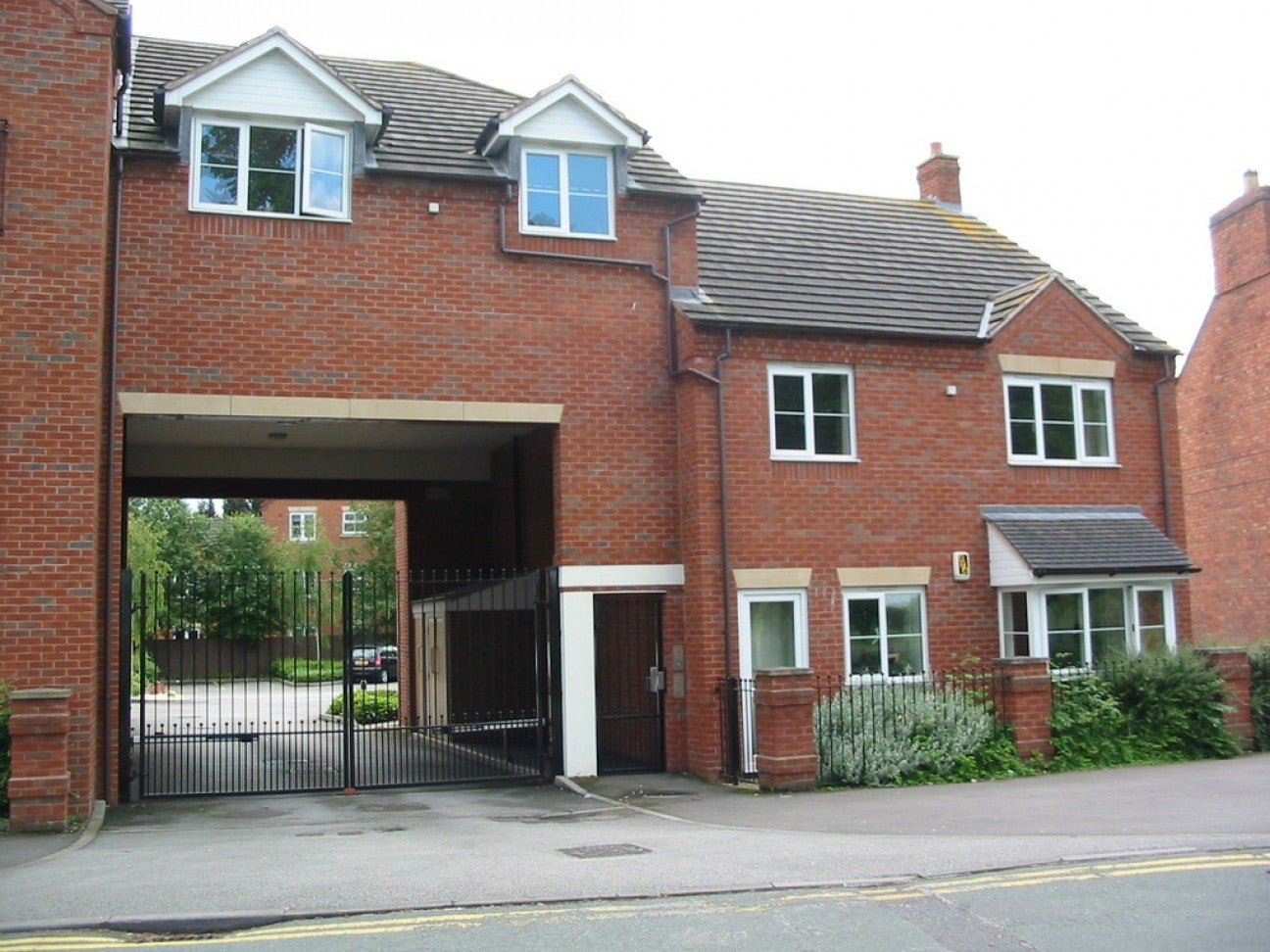 Flat Bonehill Road in Tamworth