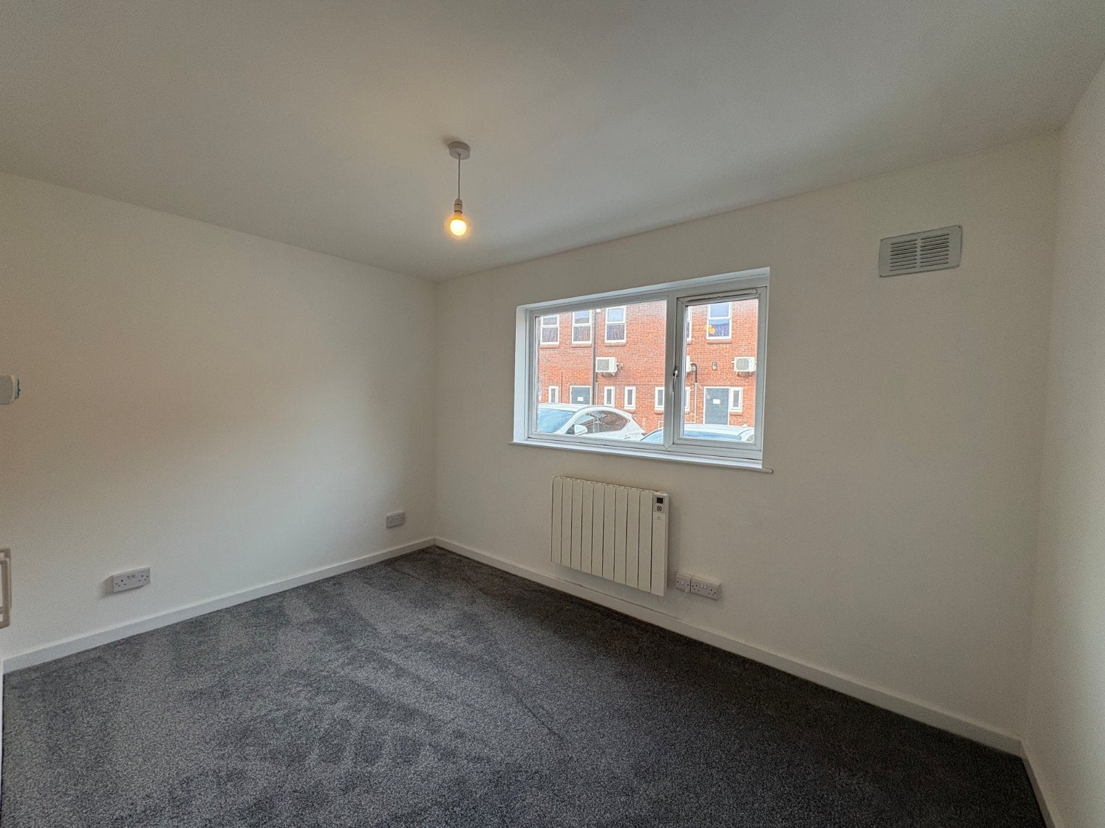 Flat Grovehill in Hessle