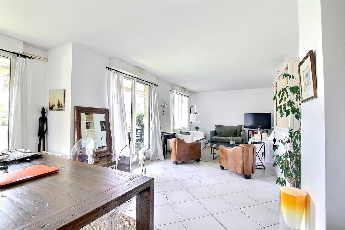 Appartement Avenue de la Corse à Marseille