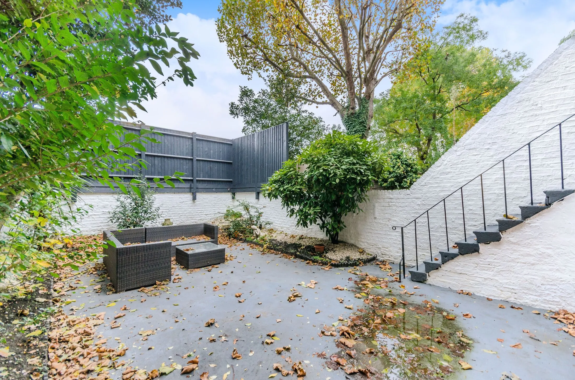 Flat Warwick Road in Greater London