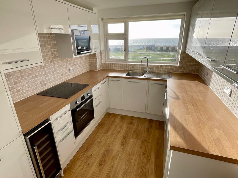 Flat Sea Front in Hayling Island