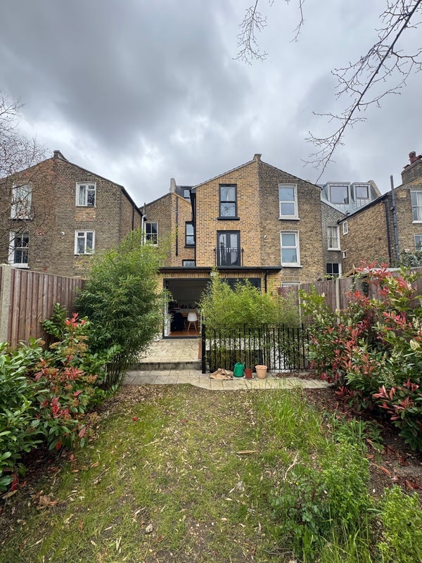 House Rushmore Road in Greater London