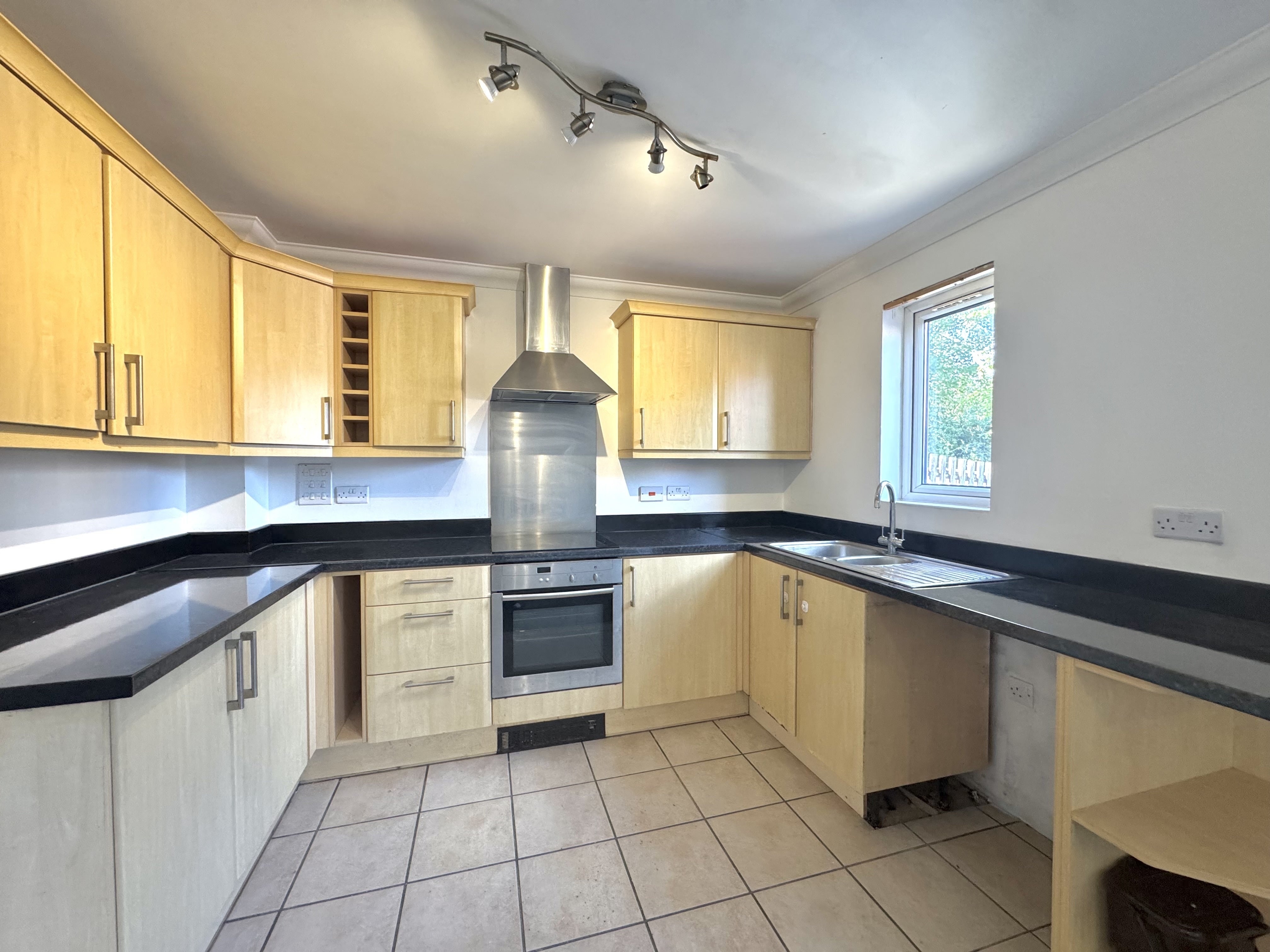 Flat Inkerman Road in Southampton