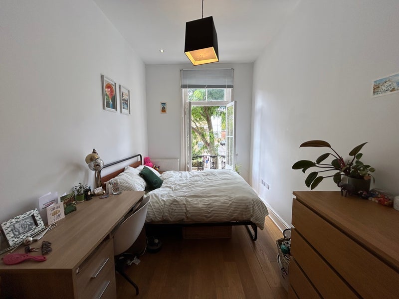 Room Aberdeen Park in Greater London