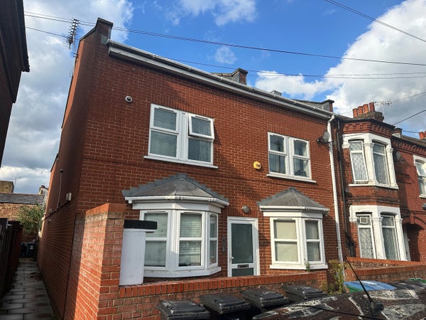 Flat Bruce Grove in Garston