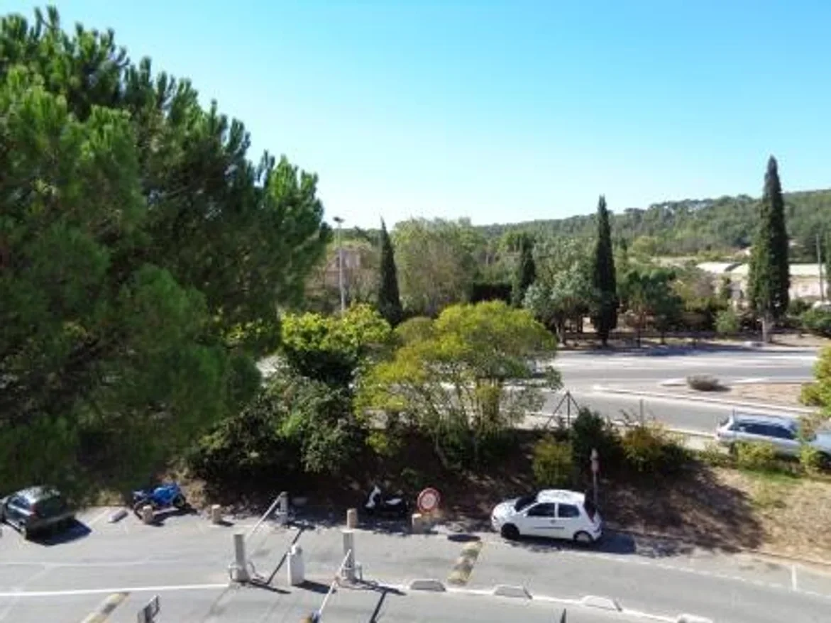 Flat Domaine de la Parade in Aix-en-Provence