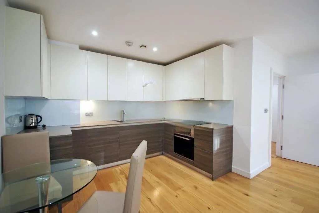 Flat Goswell Road in Greater London