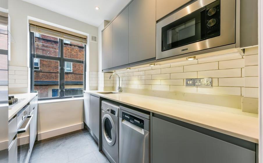 Flat Lorne Close in City of Westminster