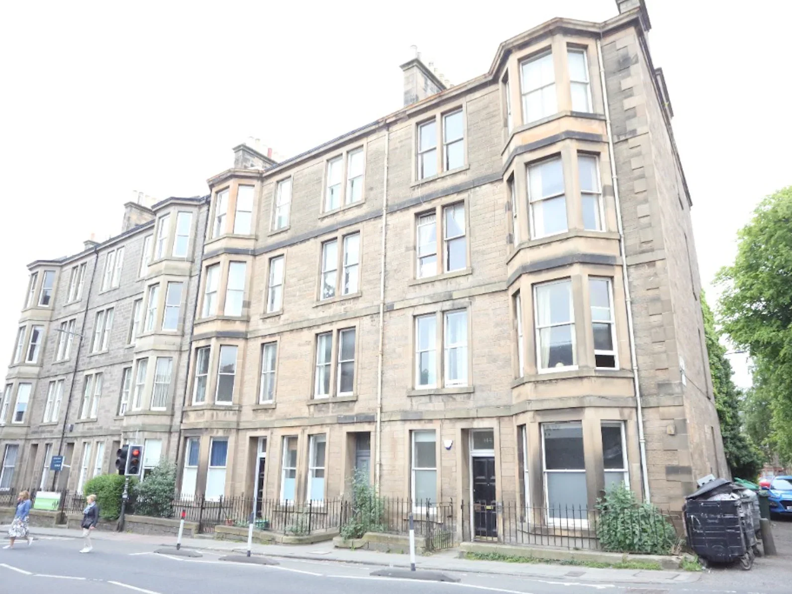 House Morningside Road in City of Edinburgh