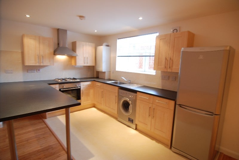 Flat Lea Bridge Road in Greater London