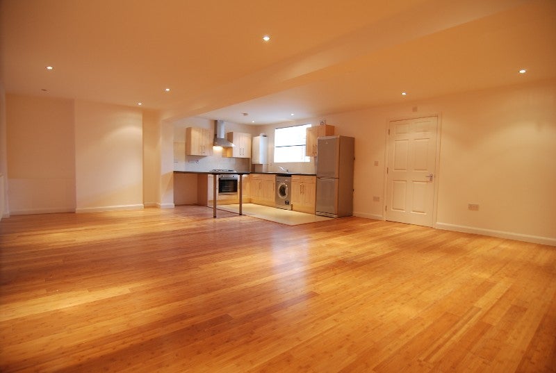 Flat Lea Bridge Road in Greater London