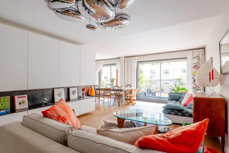 Flat Rue de Lourmel in Paris
