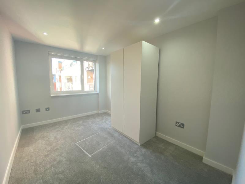 Flat Park Street in Surrey Heath