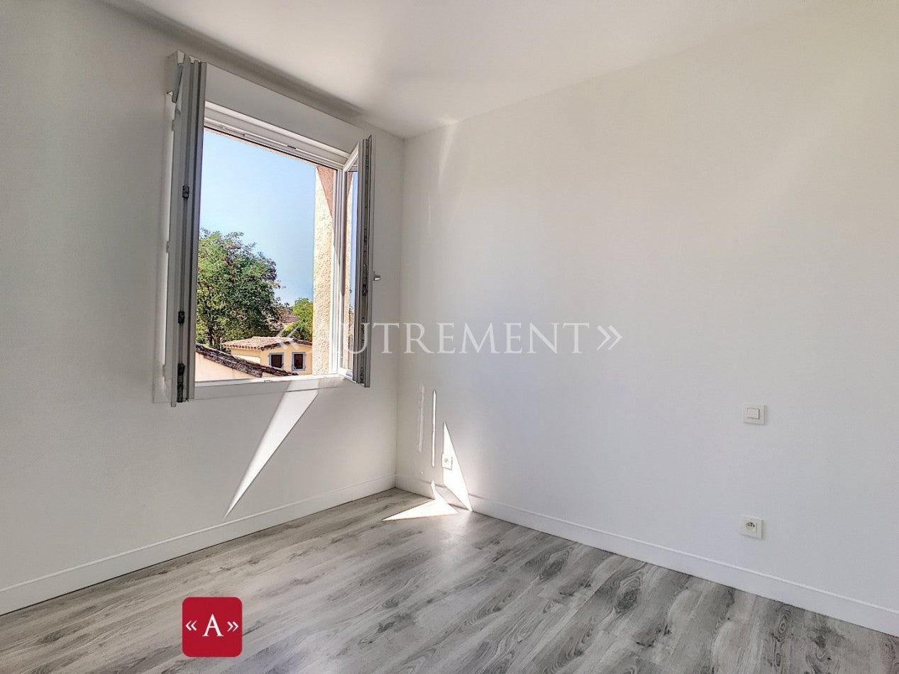 Appartement Route de Garrigues à Saint-Sulpice-la-Pointe
