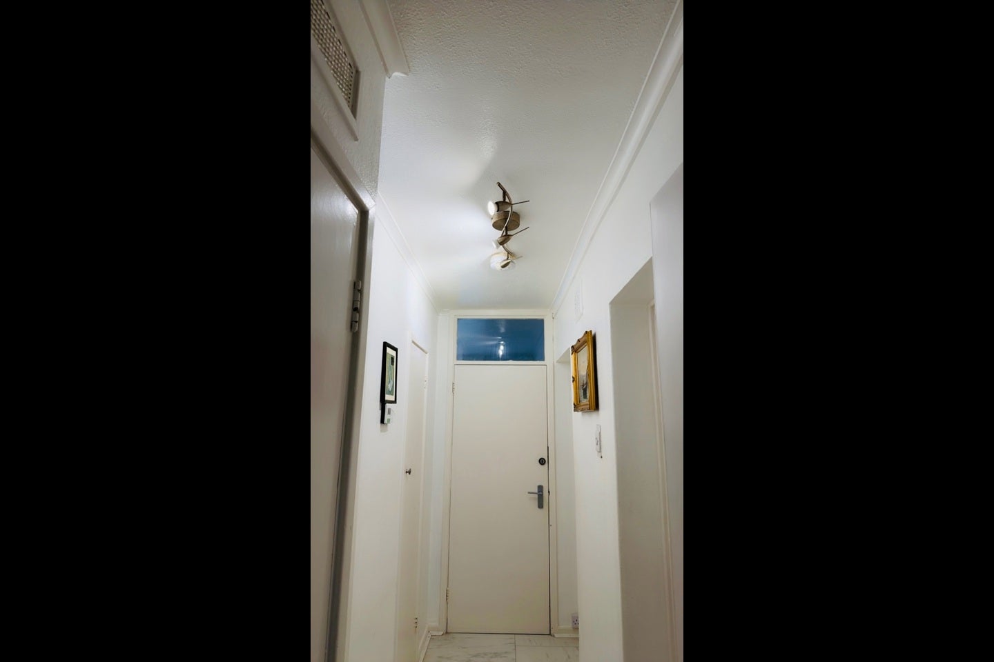 Room Chingford Lane in Greater London