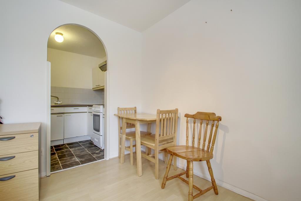 Flat Northgate Drive in Greater London