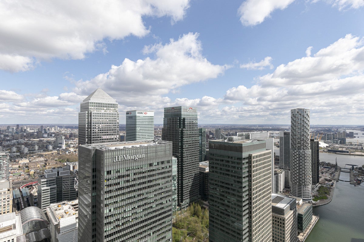 Flat Wards Place in Greater London