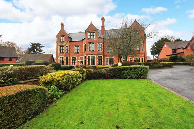 Flat Rectory Drive in South Staffordshire