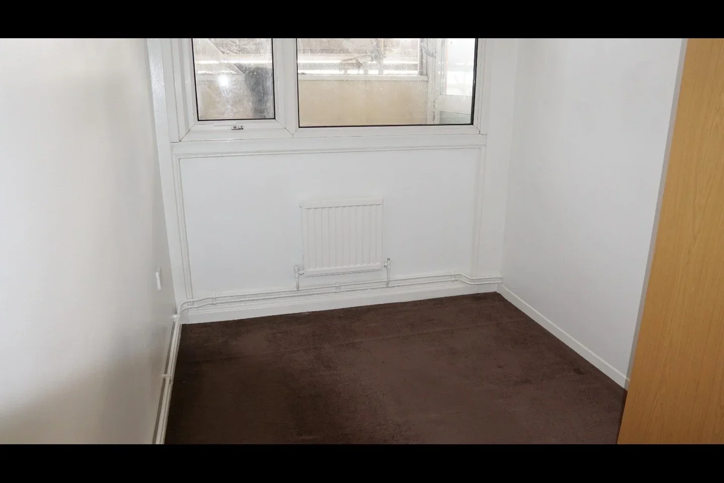 Flat Queen's Road in Greater London