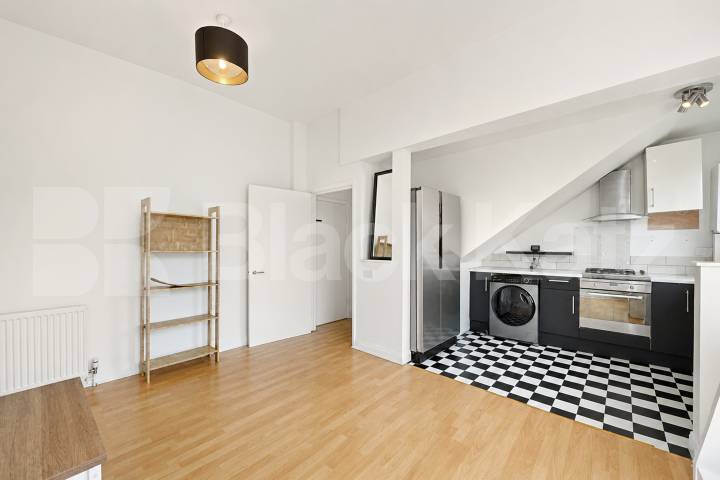 Flat White Lion Street in Greater London