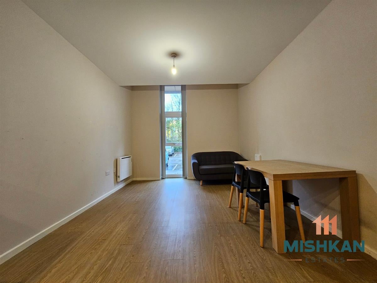 Flat Brindley Road in Hinckley