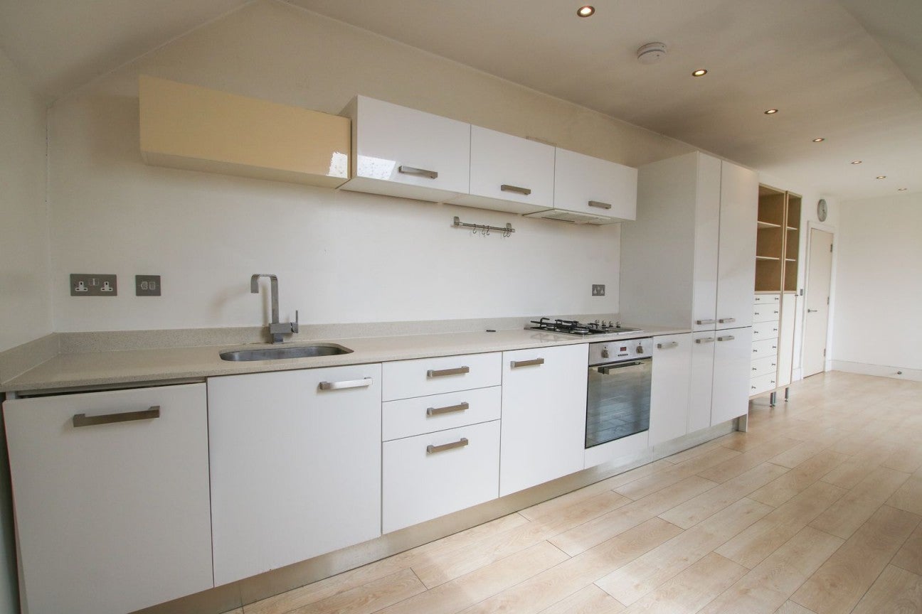 Flat Market Place in Wokingham