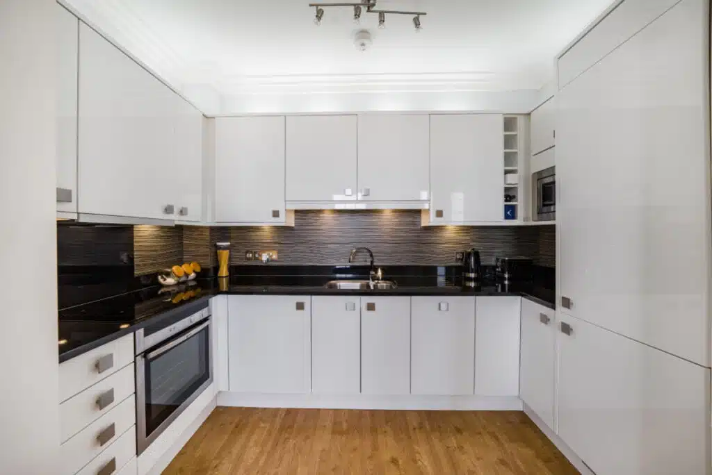 Flat Woodlands Crescent in Dorchester