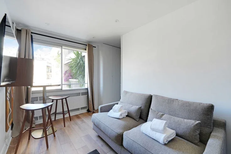 Flat Rue de l'Aqueduc in Paris
