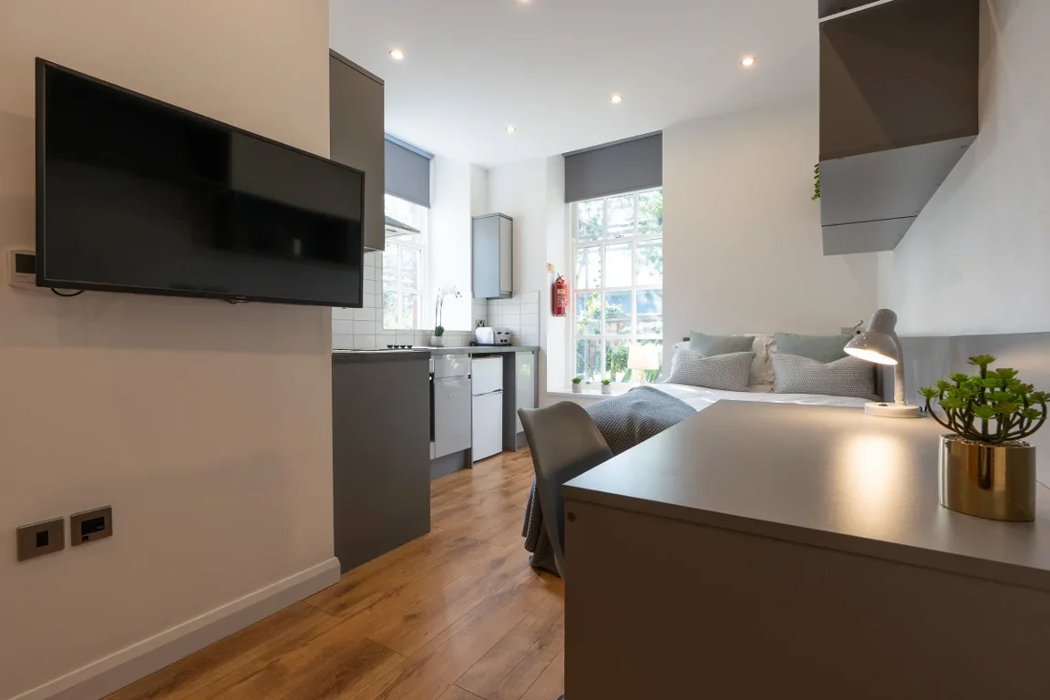 Flat Eskdale Terrace in Newcastle upon Tyne