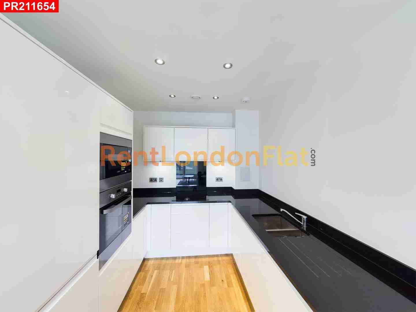 Flat Upper North Street in Greater London