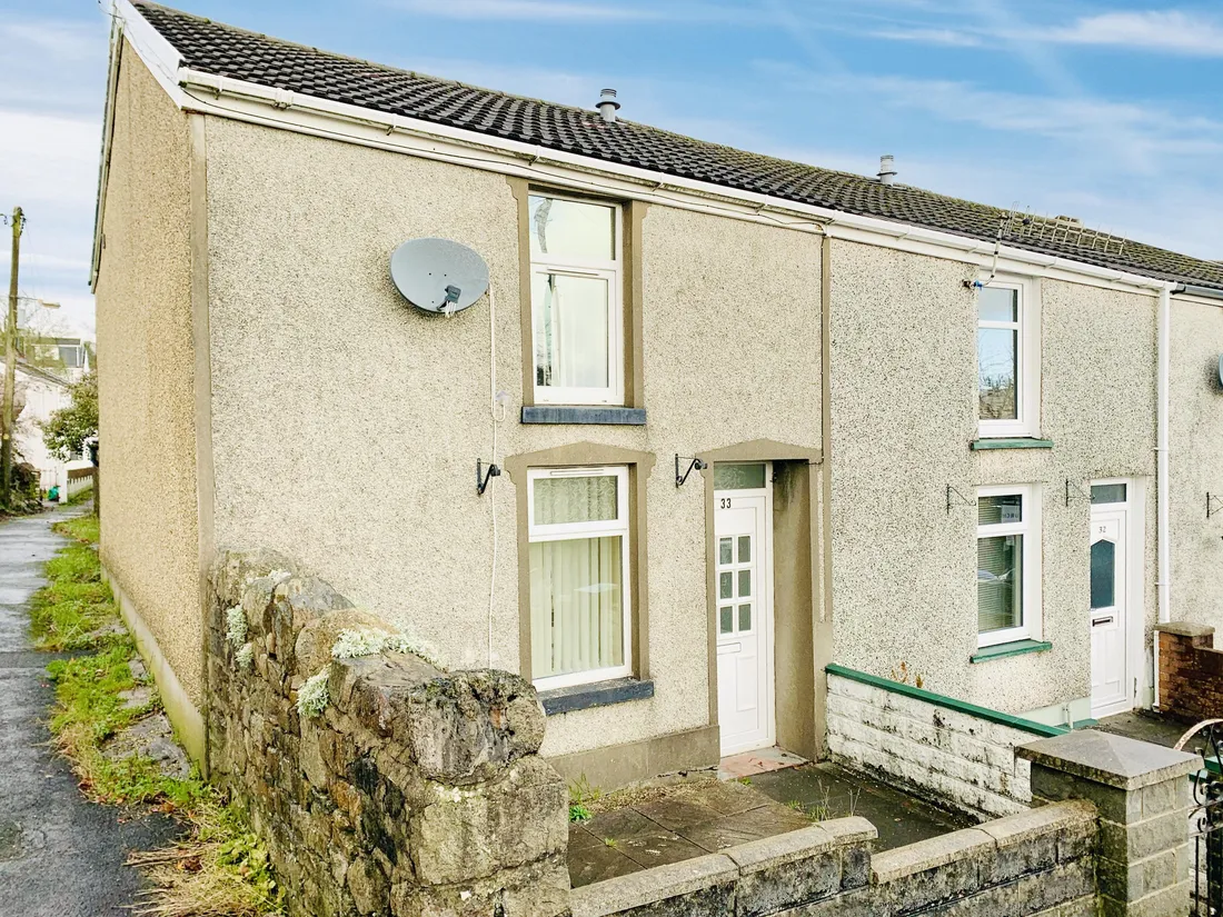 House Heol Gerrig in Merthyr Tydfil