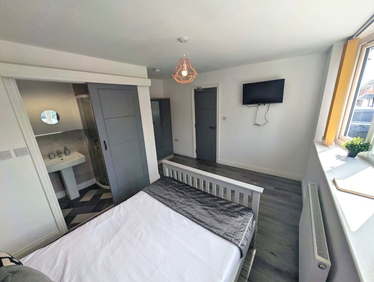 Room Goodison Gardens in Birmingham
