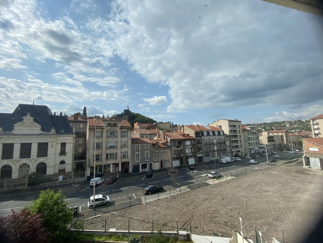 Flat D 188 in Le Puy-en-Velay