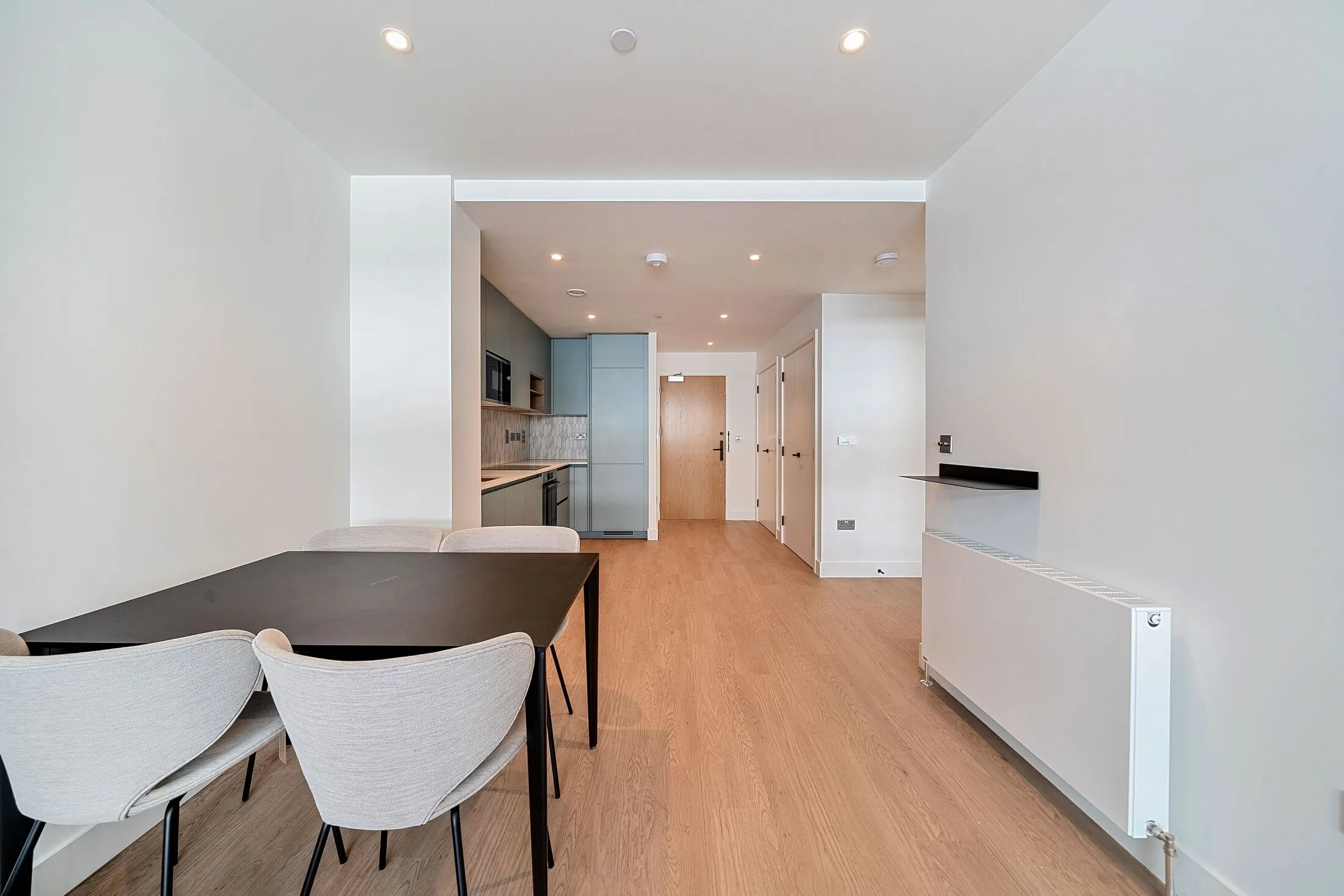 Flat Wrottesley Road in Greater London