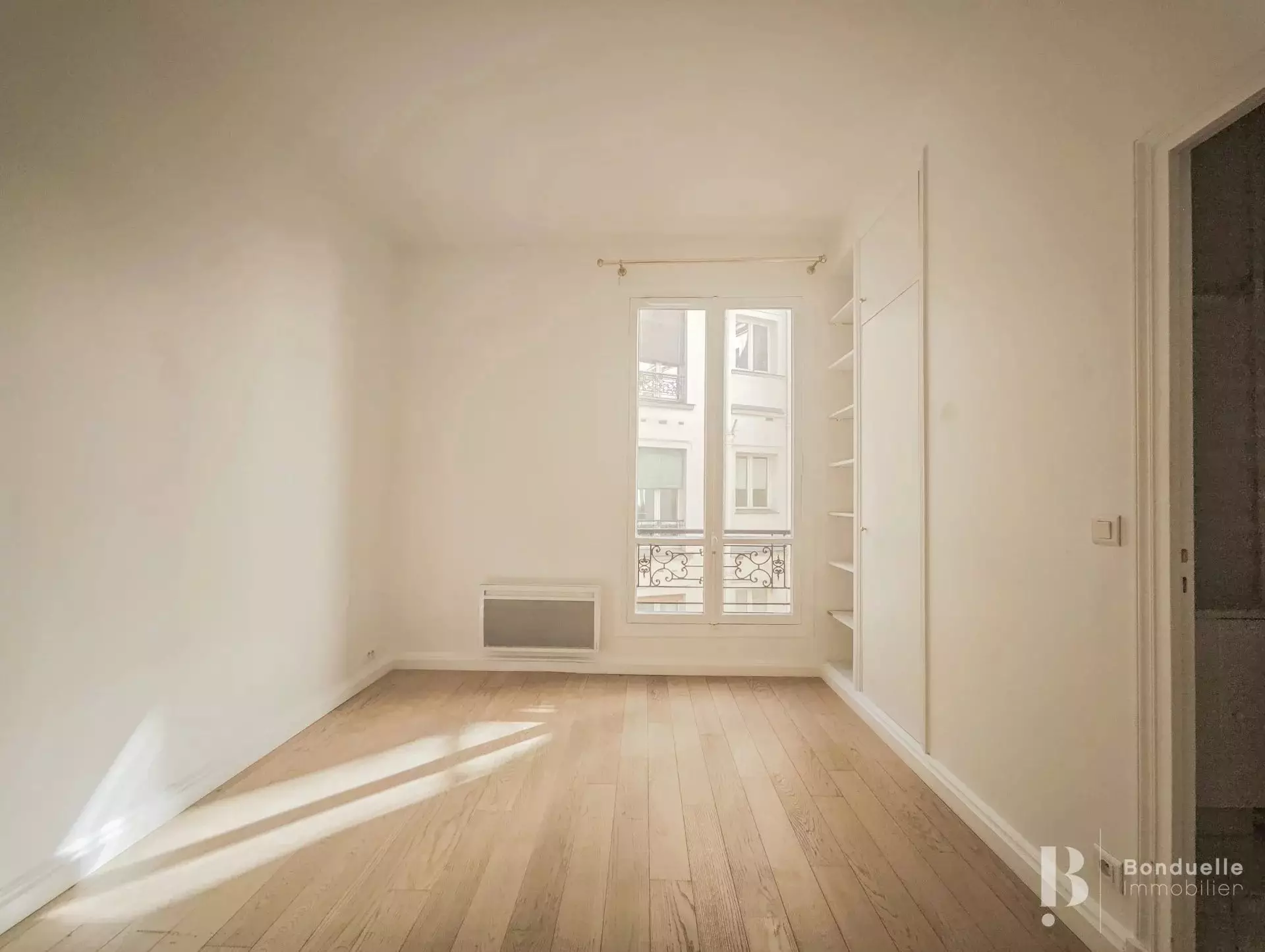 Flat Rue Littré in Paris
