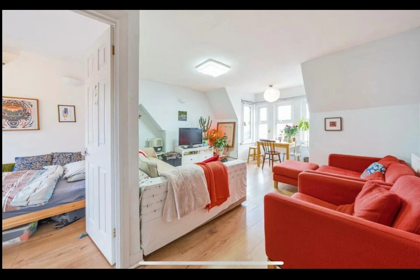 Flat Camberwell Road in Greater London