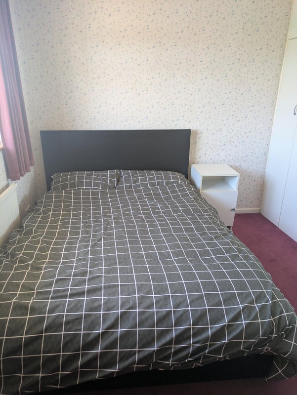 Room York Road in Crawley