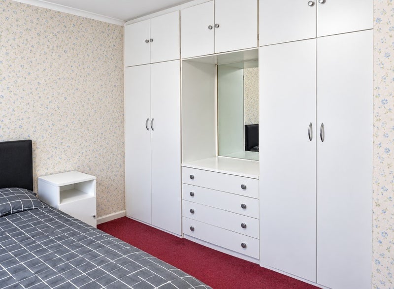 Room York Road in Crawley
