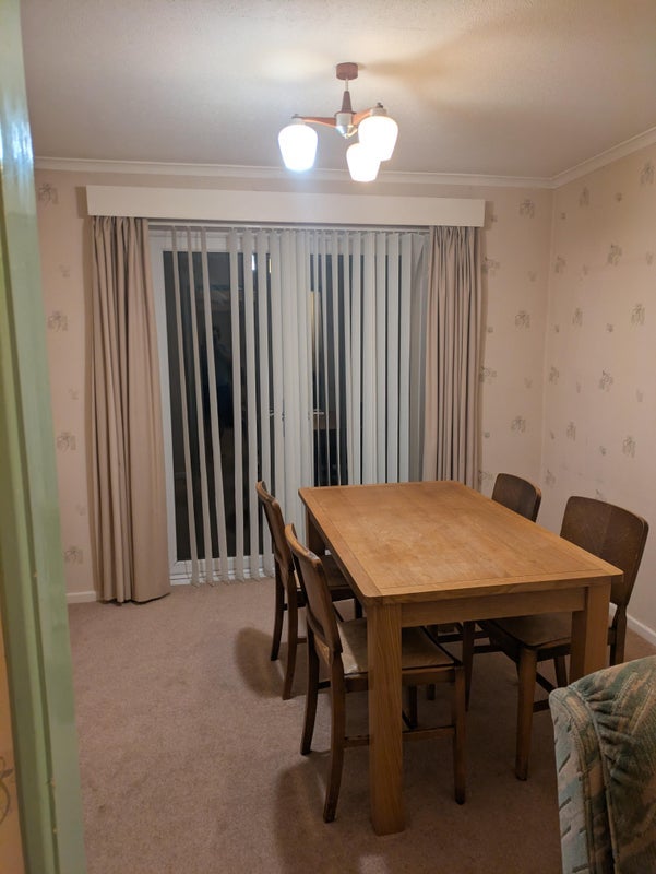 Room York Road in Crawley