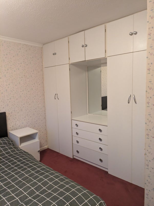 Room York Road in Crawley